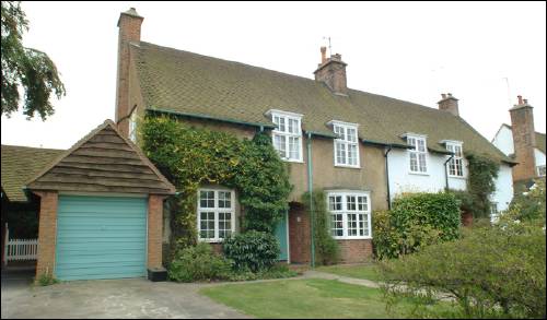 92 Oakwood Road